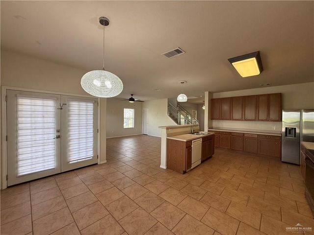 2215 S Links Drive, Edinburg, TX 78542