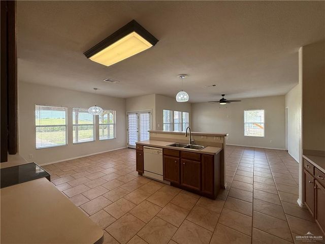 2215 S Links Drive, Edinburg, TX 78542