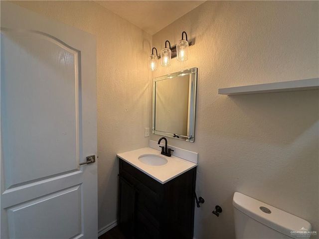 2215 S Links Drive, Edinburg, TX 78542