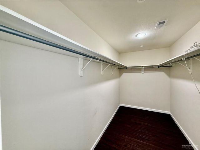 2215 S Links Drive, Edinburg, TX 78542