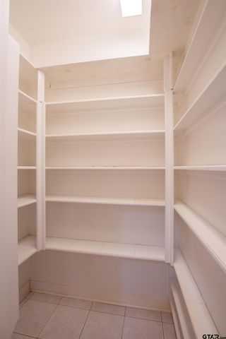 704 Shiloh Ridge St, Tyler, TX 75703