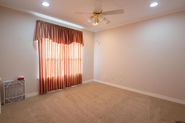 704 Shiloh Ridge St, Tyler, TX 75703