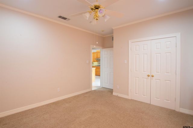 704 Shiloh Ridge St, Tyler, TX 75703