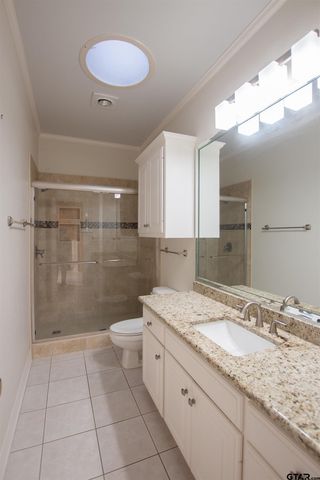 704 Shiloh Ridge St, Tyler, TX 75703