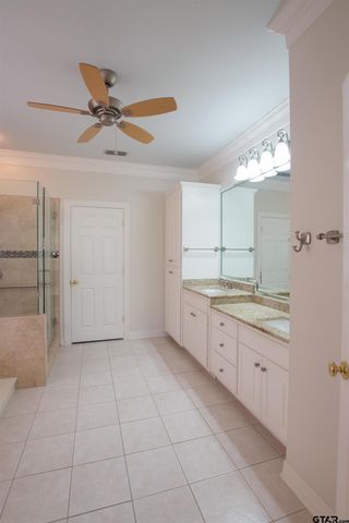 704 Shiloh Ridge St, Tyler, TX 75703