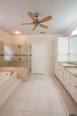 704 Shiloh Ridge St, Tyler, TX 75703