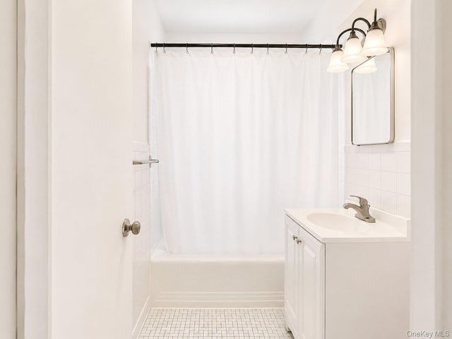 4295 Webster Avenue 2D, Bronx, NY 10470