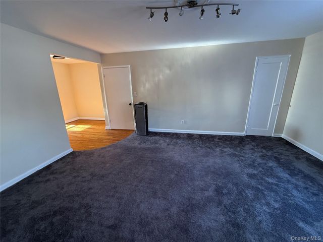 194-20A 39th Avenue A, Flushing, NY 11358