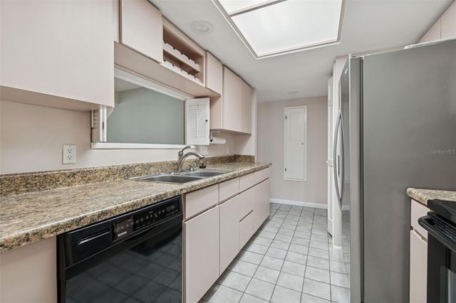 4901 UMBER WAY S, Tampa, FL 33624