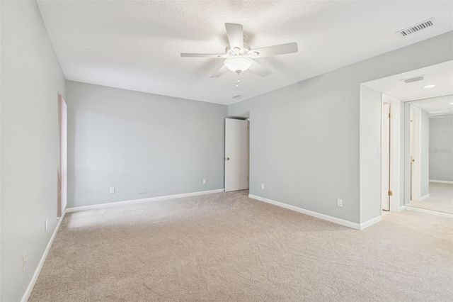 4901 UMBER WAY S, Tampa, FL 33624