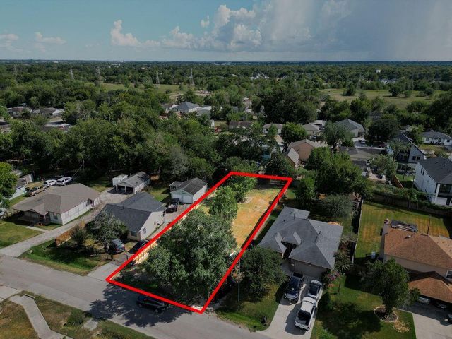 5122 Wilmington Street, Houston, TX 77033