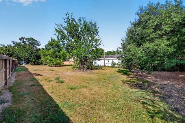 5122 Wilmington Street, Houston, TX 77033