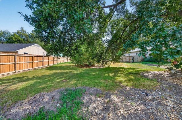 5122 Wilmington Street, Houston, TX 77033