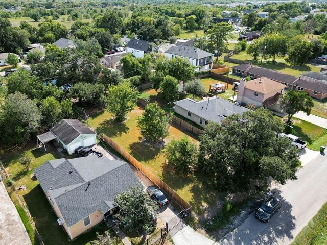 5122 Wilmington Street, Houston, TX 77033