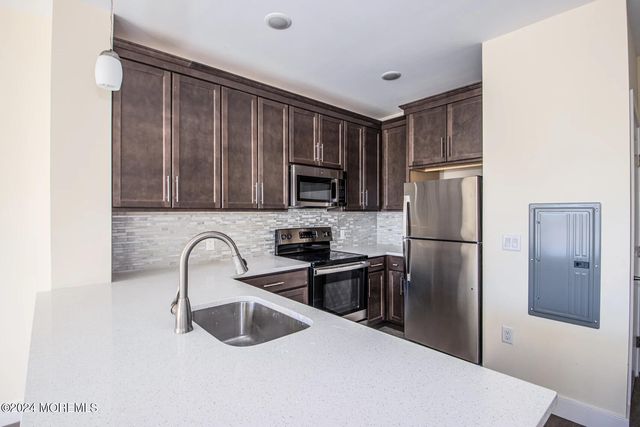 126 Main Street 417, Matawan, NJ 07747