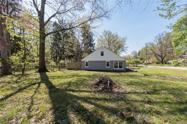 3679 Sanford Avenue, Stow, OH 44224