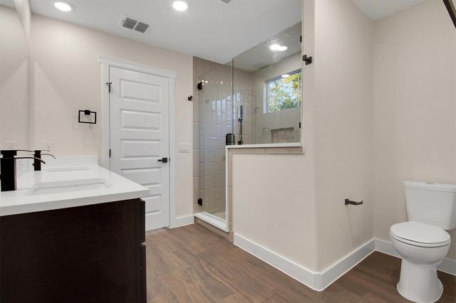 104 Kipapa CT, Bastrop, TX 78602