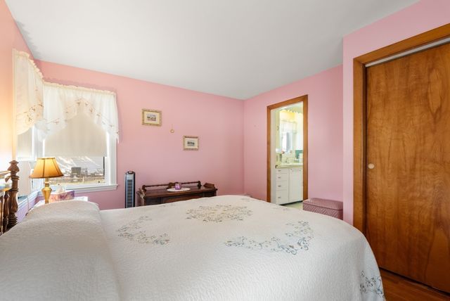 64 County St, Peabody, MA 01960