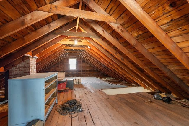 64 County St, Peabody, MA 01960