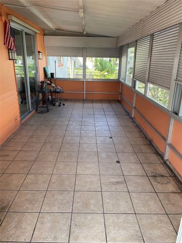 2341 SW 84th Avenue, Davie, FL 33324