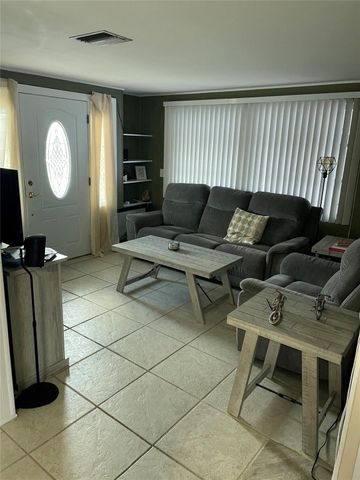 2341 SW 84th Avenue, Davie, FL 33324