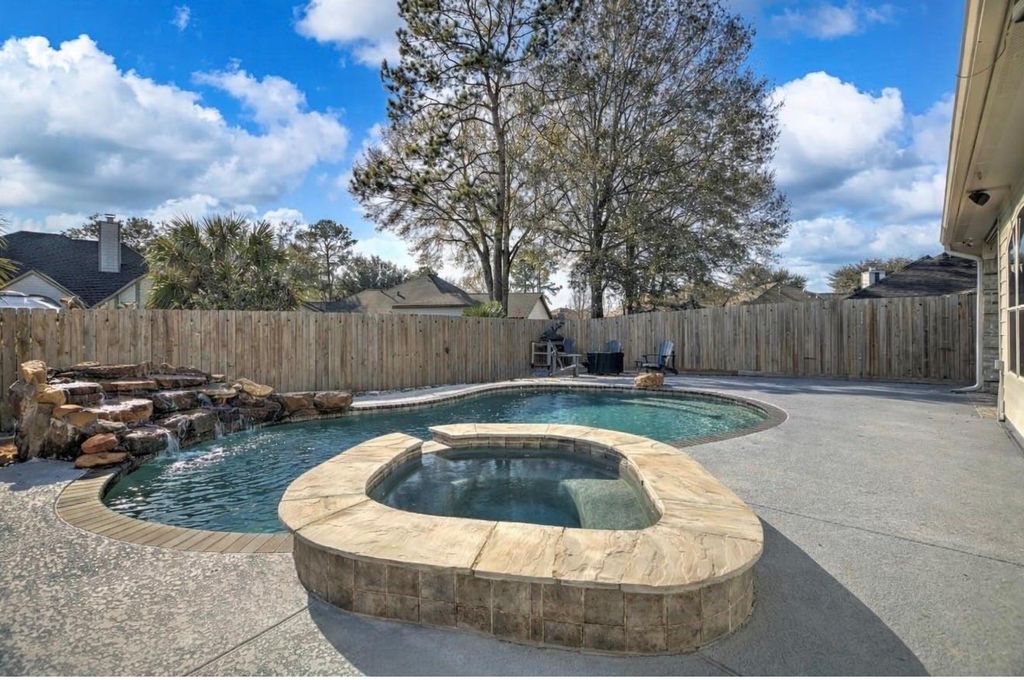 21522 Sullivan Forest Drive, Porter, TX 77365