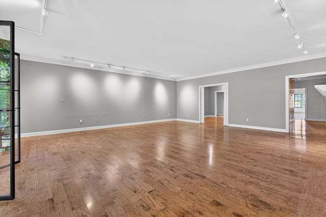 585 S Greer St Apt 400, Memphis, TN 38111