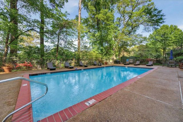 585 S Greer St Apt 400, Memphis, TN 38111