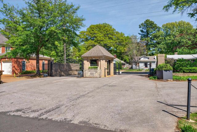 585 S Greer St Apt 400, Memphis, TN 38111