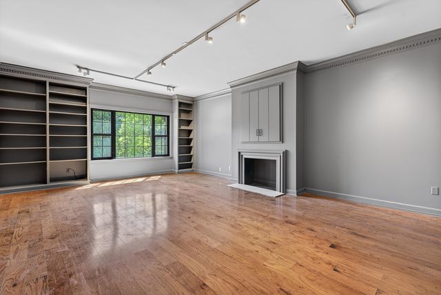 585 S Greer St Apt 400, Memphis, TN 38111