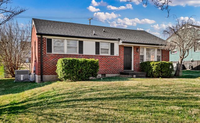 218 Clearview Dr, Clarksville, TN 37043