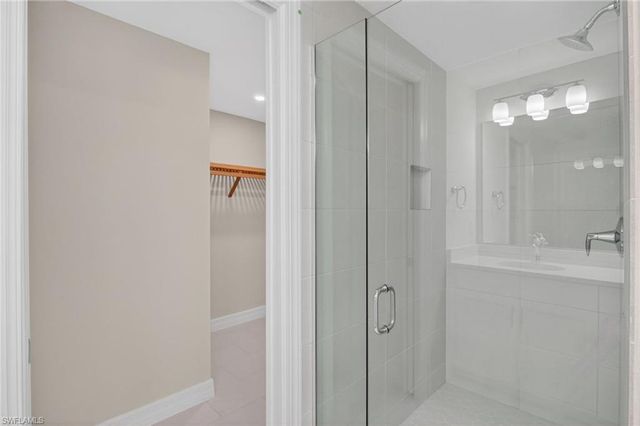 286 Indies DR E 101, Naples, FL 34114