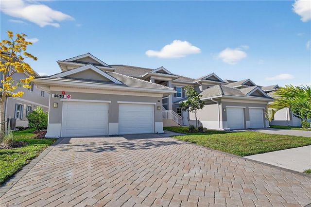 286 Indies DR E 101, Naples, FL 34114