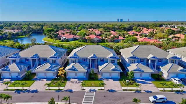 286 Indies DR E 101, Naples, FL 34114