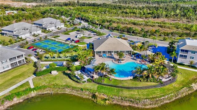 286 Indies DR E 101, Naples, FL 34114