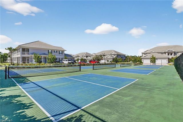 286 Indies DR E 101, Naples, FL 34114