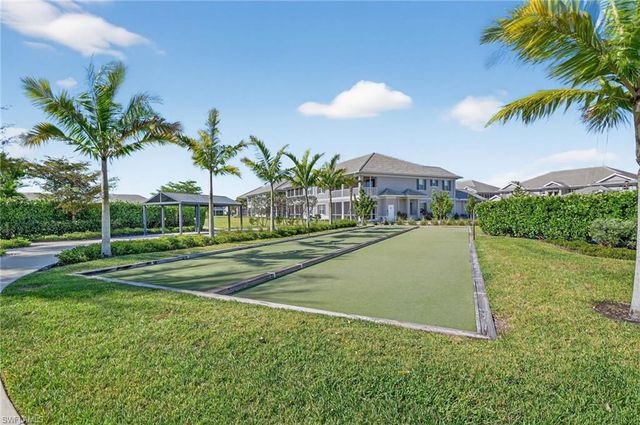 286 Indies DR E 101, Naples, FL 34114