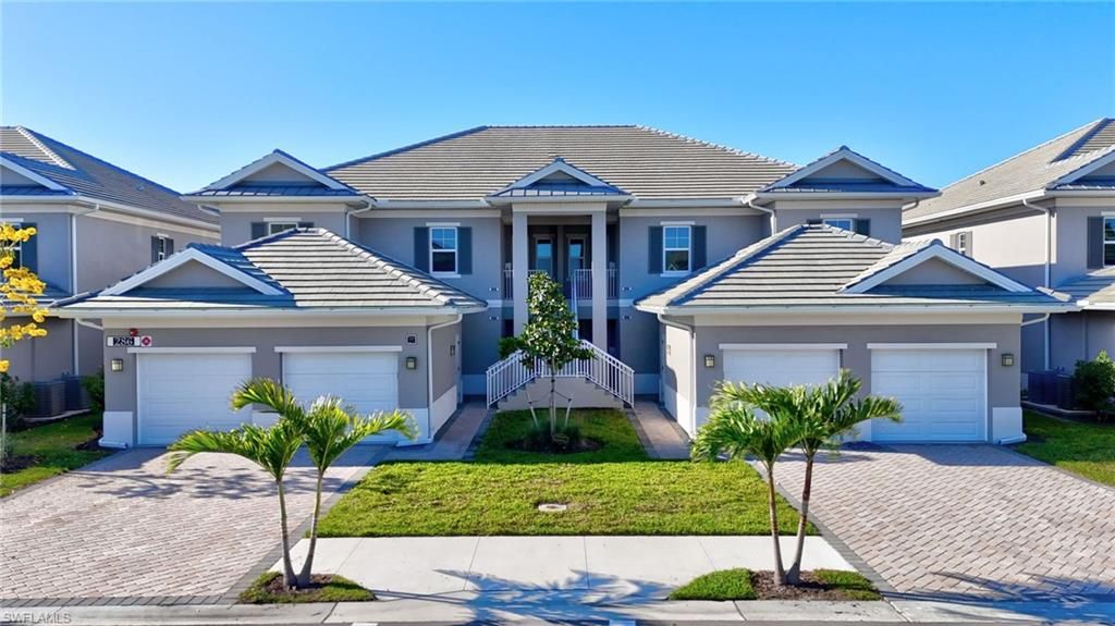 286 Indies DR E 101, Naples, FL 34114