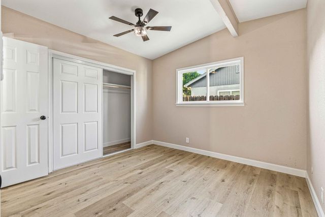 6121 Greenfield Ln, Stockton, CA 95207