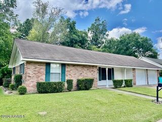 915 Hashim Drive, Opelousas, LA 70570