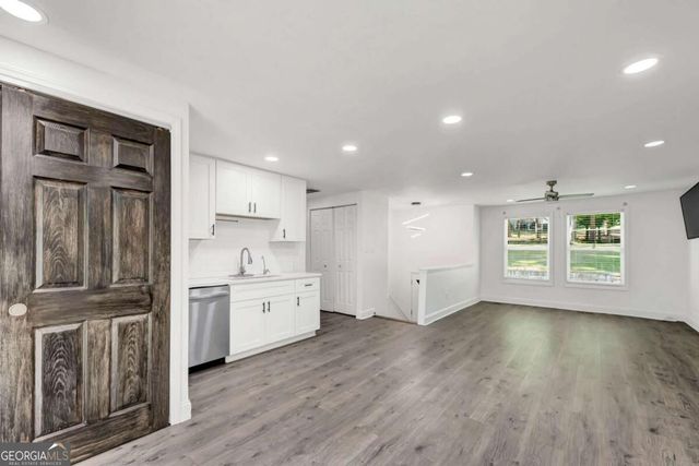 3286 Sunderland Drive, Snellville, GA 30039