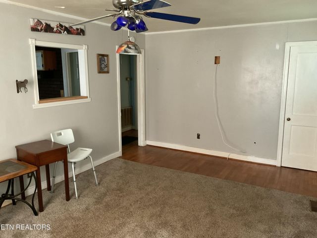 1212 Jones St, Athens, TN 37303