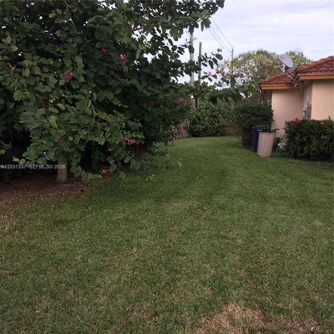 18003 SW 138th Court, Miami, FL 33177