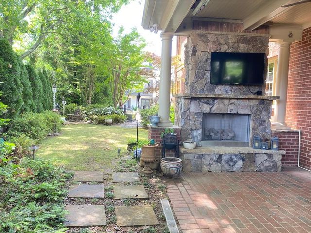 2133 Lucerne Lane SE, Smyrna, GA 30080