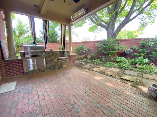 2133 Lucerne Lane SE, Smyrna, GA 30080