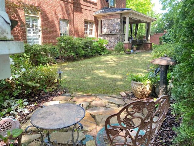 2133 Lucerne Lane SE, Smyrna, GA 30080