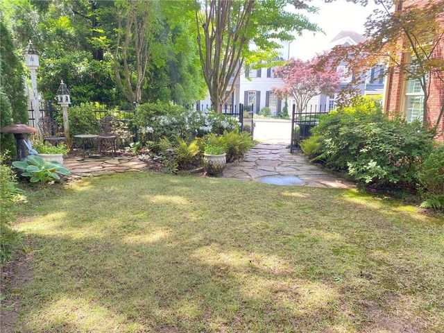 2133 Lucerne Lane SE, Smyrna, GA 30080