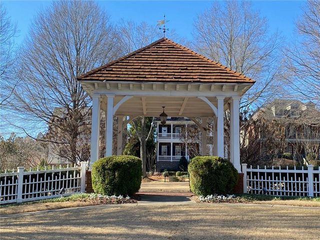2133 Lucerne Lane SE, Smyrna, GA 30080