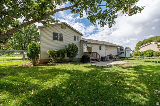 2437 S 3000 W, Syracuse, UT 84075
