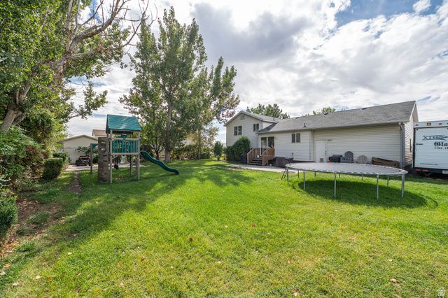 2437 S 3000 W, Syracuse, UT 84075